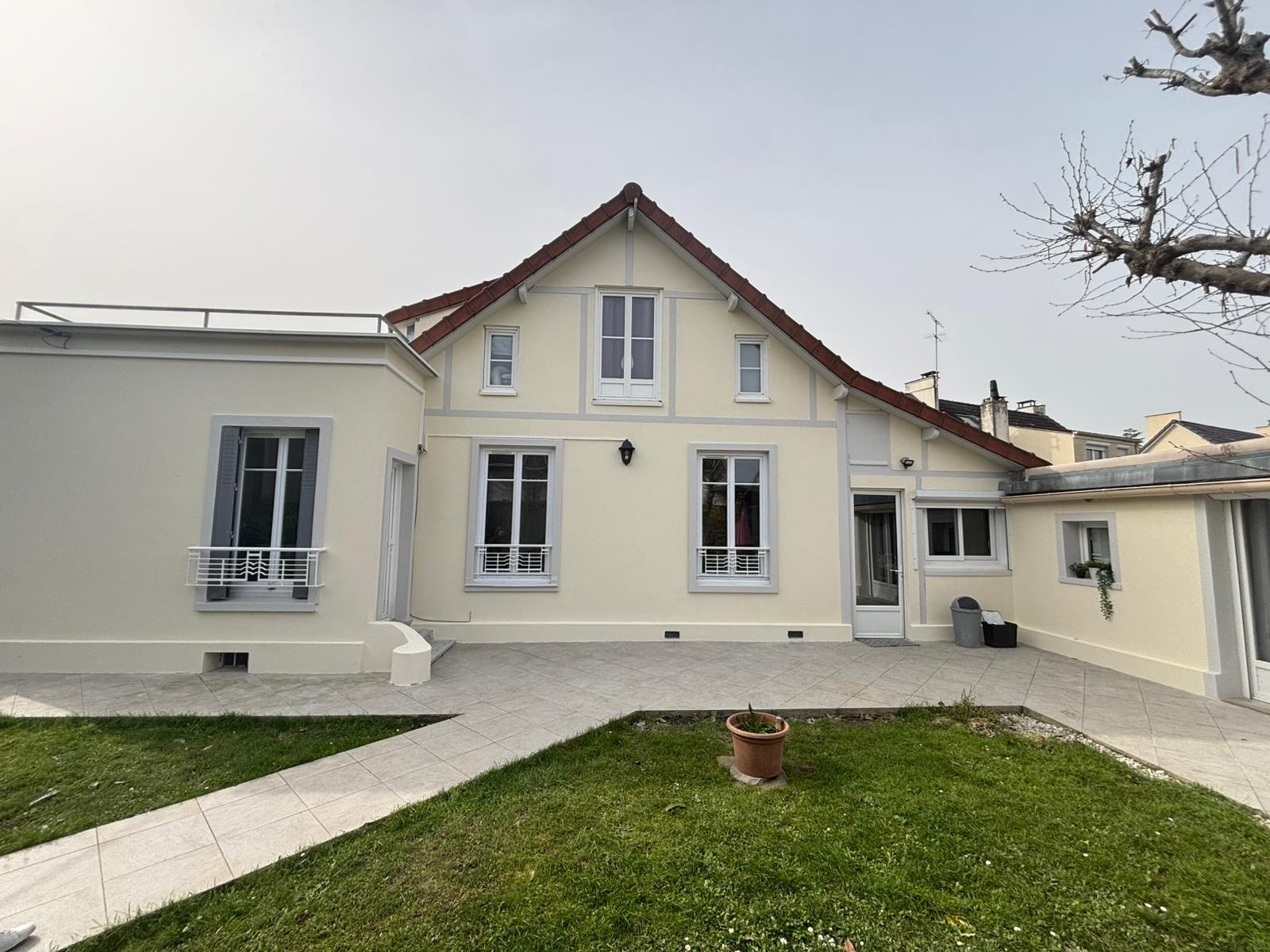 Vue d'ensemble façade après ravalement D3 Armée - Mira Façade - Pontault-Combault